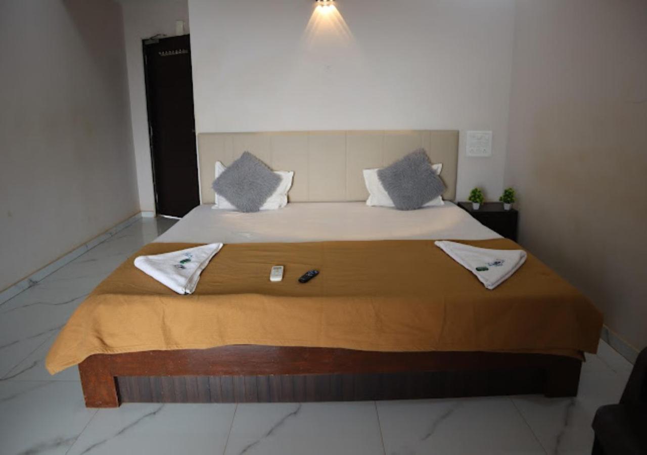 Sea King Beach Resort Ganpatipule Exteriér fotografie
